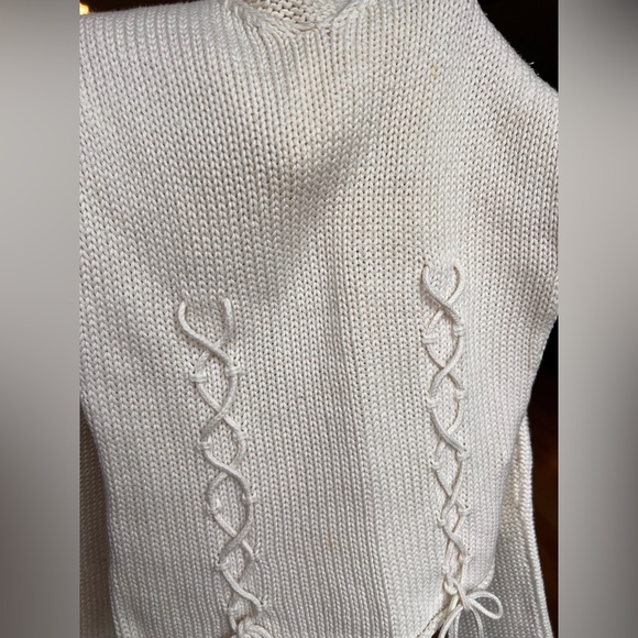 Vintage Guess Jeans - V-Neck Cream Knit Sweater - Size S - Picture 16 of 16